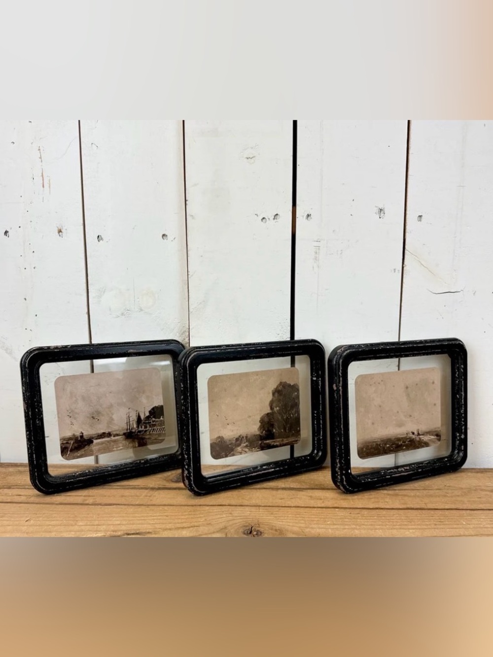 Black Rustic Floating landscape Glass Picture Frame - Home Accents
